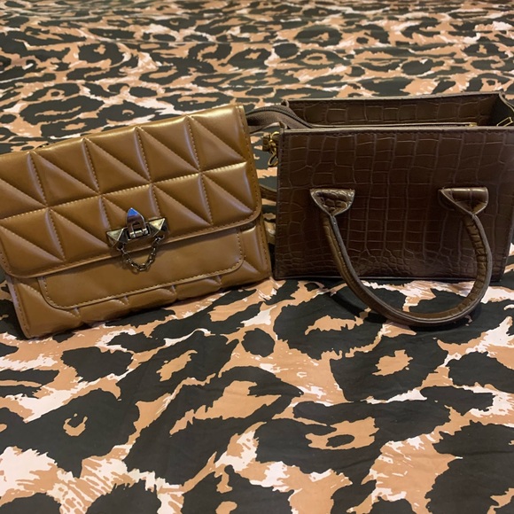 Elegant Brown Quilted Handbag - Picture 1 of 9